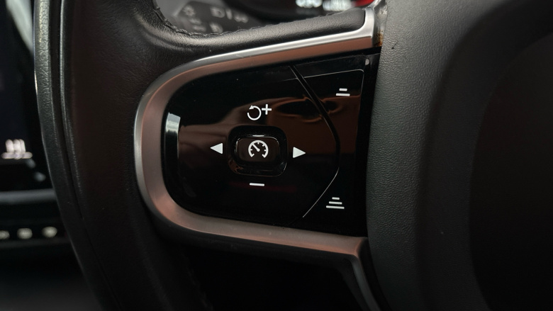 Volvo V90 2.0 T4 Momentum Plus 5dr Geartronic Petrol Estate